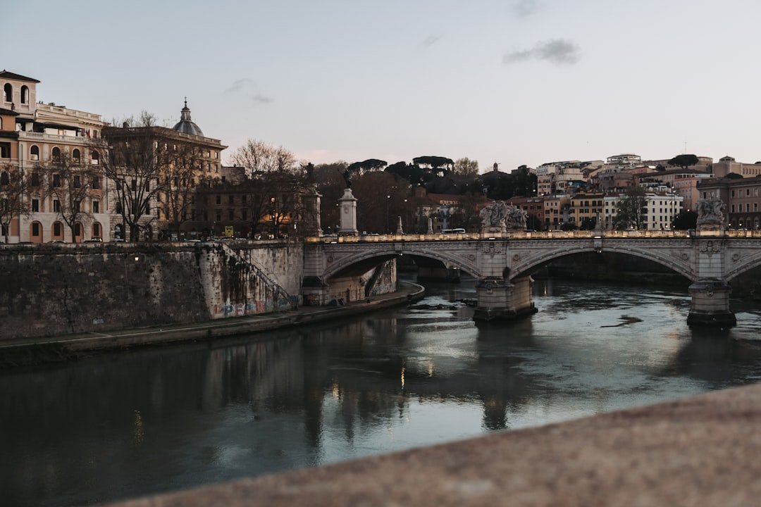 Chat Roma Single